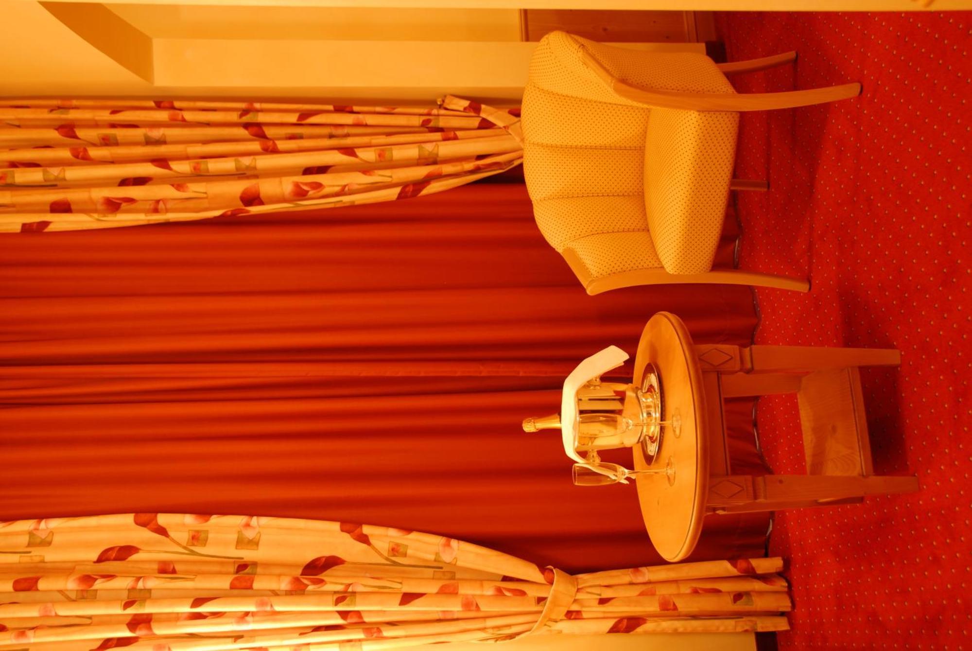 Hotel-Restaurant Schieble Kenzingen Ngoại thất bức ảnh